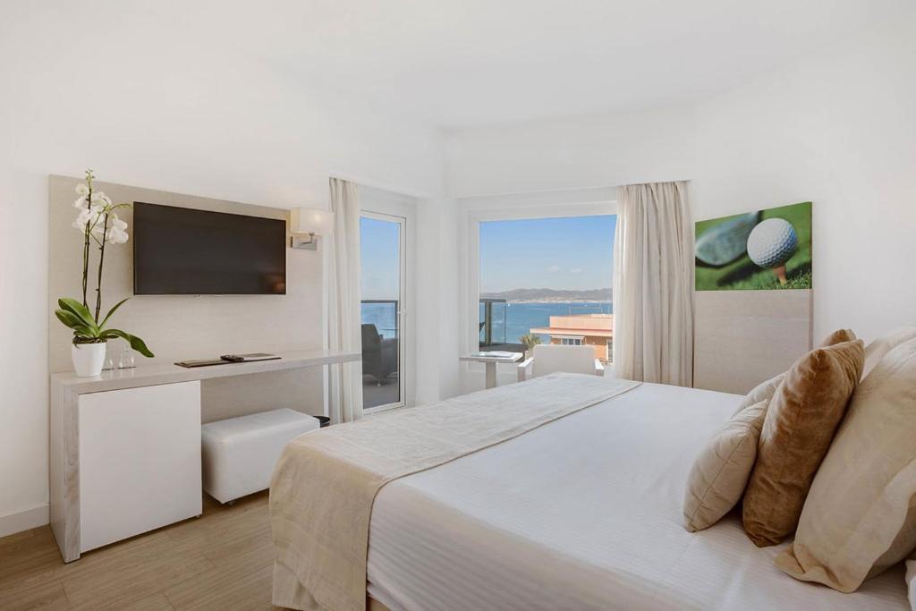 Pure Salt Garonda - Adults Only Hotel Playa de Palma  Exterior photo A bedroom at the Hotel